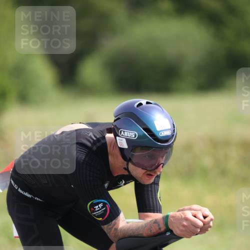 22.06.2025 - Viking Triathlon Yannick Fuchs http://msf.ph/oto/8117542 22.06.2025 11:42:57 Radfahren 2, 76, 81, 91, 332, 414, 441, 610, 623, 661 meine-sportfotos.de