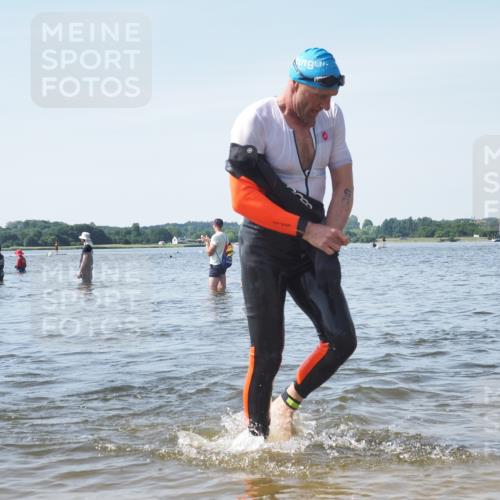 22.06.2025 - Viking Triathlon KatJ http://msf.ph/oto/8117553 22.06.2025 10:44:37 Schwimmen 18, 205, 219, 440, 446 meine-sportfotos.de