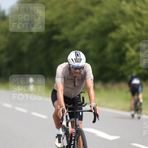 22.06.2025 - Viking Triathlon Yannick Fuchs http://msf.ph/oto/8117560 22.06.2025 12:22:41 Radfahren 135, 342, 551, 644 meine-sportfotos.de