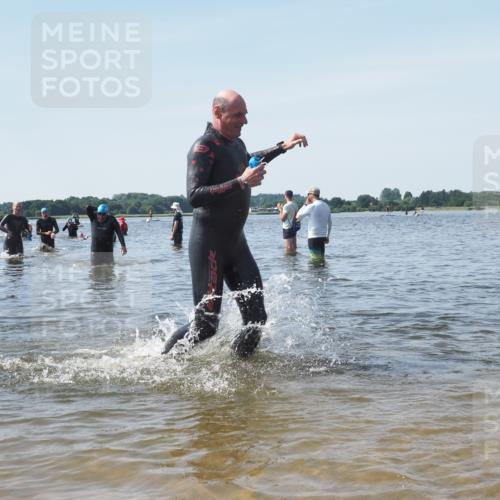 22.06.2025 - Viking Triathlon KatJ http://msf.ph/oto/8117568 22.06.2025 10:44:40 Schwimmen 18, 205, 219, 440, 446 meine-sportfotos.de