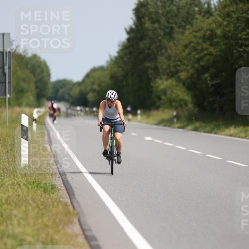 22.06.2025 - Viking Triathlon Yannick Fuchs http://msf.ph/oto/8117591 22.06.2025 11:43:04 Radfahren 21, 46, 76, 91, 157, 332, 334, 623, 633 meine-sportfotos.de