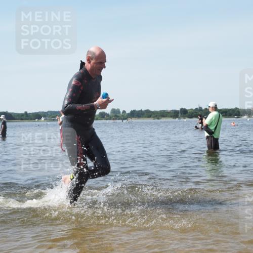 22.06.2025 - Viking Triathlon KatJ http://msf.ph/oto/8117592 22.06.2025 10:44:41 Schwimmen 18, 205, 219, 440, 446 meine-sportfotos.de