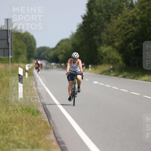 22.06.2025 - Viking Triathlon Yannick Fuchs http://msf.ph/oto/8117599 22.06.2025 11:43:04 Radfahren 21, 46, 76, 91, 157, 332, 334, 623, 633 meine-sportfotos.de