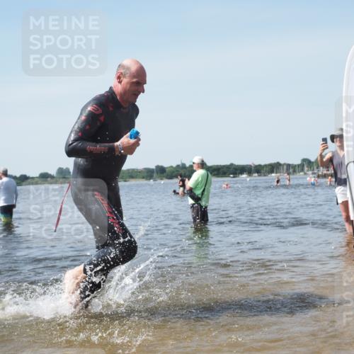 22.06.2025 - Viking Triathlon KatJ http://msf.ph/oto/8117605 22.06.2025 10:44:41 Schwimmen 18, 205, 219, 440, 446 meine-sportfotos.de
