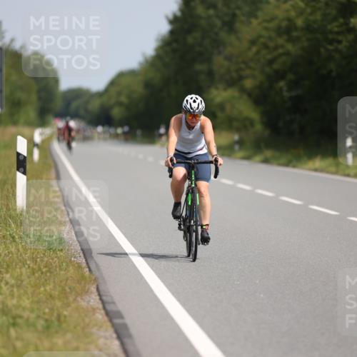 22.06.2025 - Viking Triathlon Yannick Fuchs http://msf.ph/oto/8117627 22.06.2025 11:43:05 Radfahren 21, 46, 76, 91, 157, 179, 332, 334, 623, 633 meine-sportfotos.de