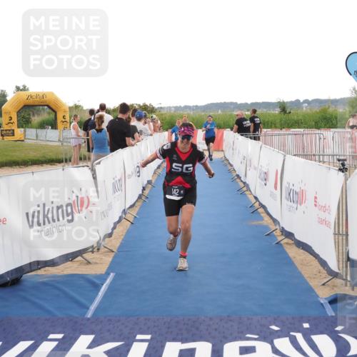 22.06.2025 - Viking Triathlon MichiJ http://msf.ph/oto/8117637 22.06.2025 16:27:47 Ziel 142, 633 meine-sportfotos.de