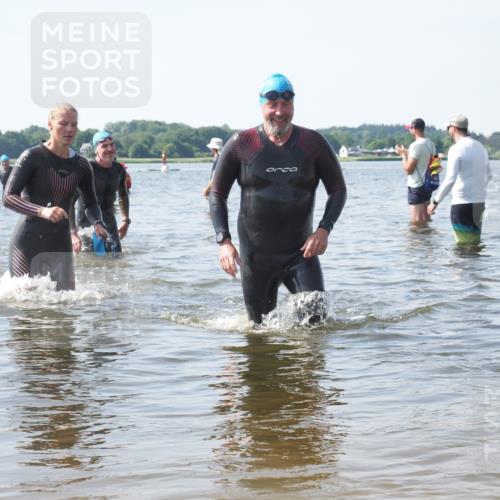 22.06.2025 - Viking Triathlon KatJ http://msf.ph/oto/8117654 22.06.2025 10:44:47 Schwimmen 18, 440, 446, 638, 653 meine-sportfotos.de