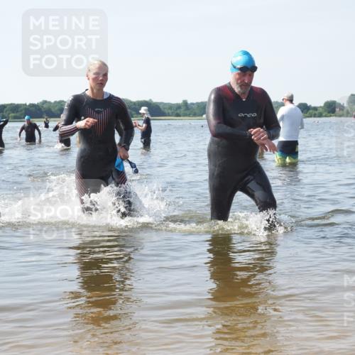 22.06.2025 - Viking Triathlon KatJ http://msf.ph/oto/8117664 22.06.2025 10:44:48 Schwimmen 18, 168, 440, 446, 638, 653 meine-sportfotos.de