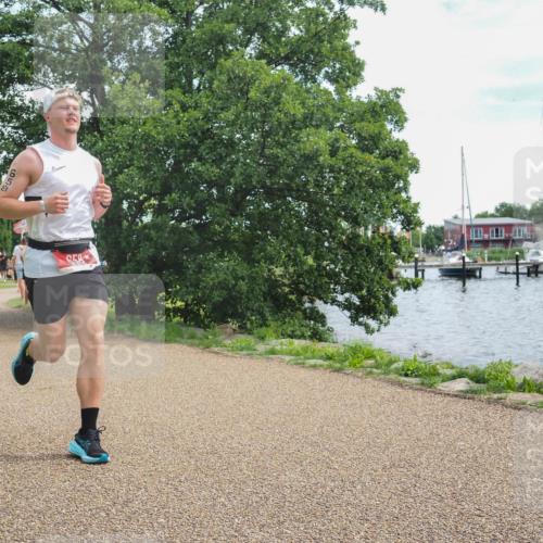 22.06.2025 - Viking Triathlon KatJ http://msf.ph/oto/8117670 22.06.2025 13:28:52 Laufen 643, 658 meine-sportfotos.de