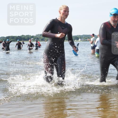 22.06.2025 - Viking Triathlon KatJ http://msf.ph/oto/8117693 22.06.2025 10:44:49 Schwimmen 18, 168, 440, 446, 638, 653 meine-sportfotos.de