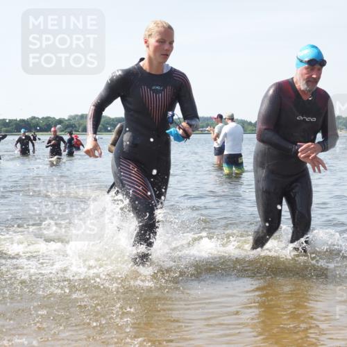 22.06.2025 - Viking Triathlon KatJ http://msf.ph/oto/8117703 22.06.2025 10:44:49 Schwimmen 18, 168, 440, 446, 638, 653 meine-sportfotos.de