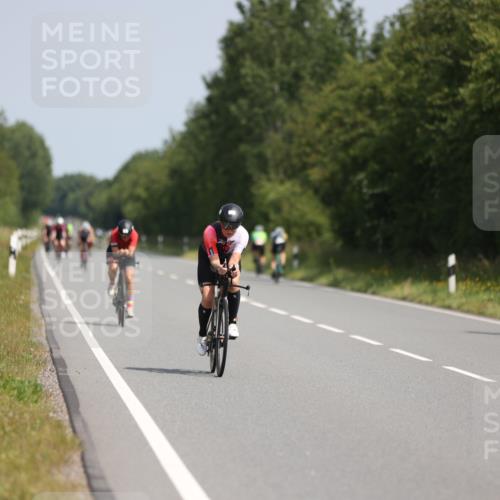 22.06.2025 - Viking Triathlon Yannick Fuchs http://msf.ph/oto/8117710 22.06.2025 11:43:18 Radfahren 46, 155, 179, 215, 334, 533, 643 meine-sportfotos.de