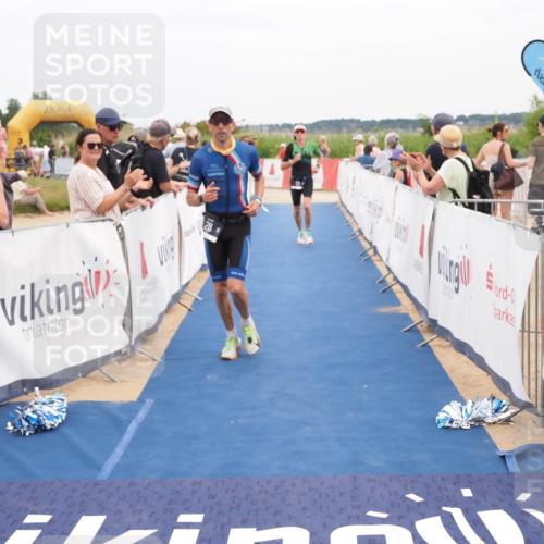 22.06.2025 - Viking Triathlon MichiJ http://msf.ph/oto/8117749 22.06.2025 15:07:35 Ziel 28, 113 meine-sportfotos.de