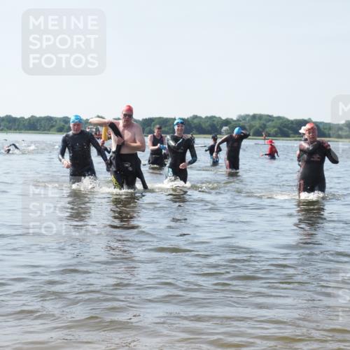 22.06.2025 - Viking Triathlon KatJ http://msf.ph/oto/8117804 22.06.2025 10:44:57 Schwimmen 39, 168, 493, 638, 653 meine-sportfotos.de
