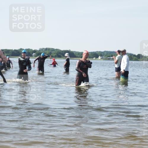 22.06.2025 - Viking Triathlon KatJ http://msf.ph/oto/8117828 22.06.2025 10:44:58 Schwimmen 39, 168, 493, 638, 653 meine-sportfotos.de