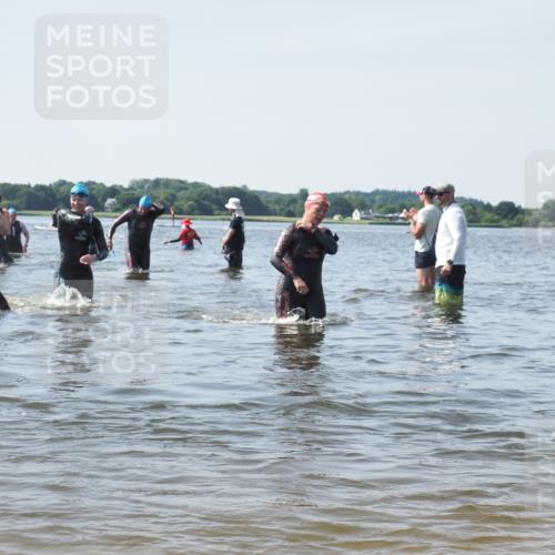 22.06.2025 - Viking Triathlon KatJ http://msf.ph/oto/8117834 22.06.2025 10:44:58 Schwimmen 39, 168, 493, 638, 653 meine-sportfotos.de