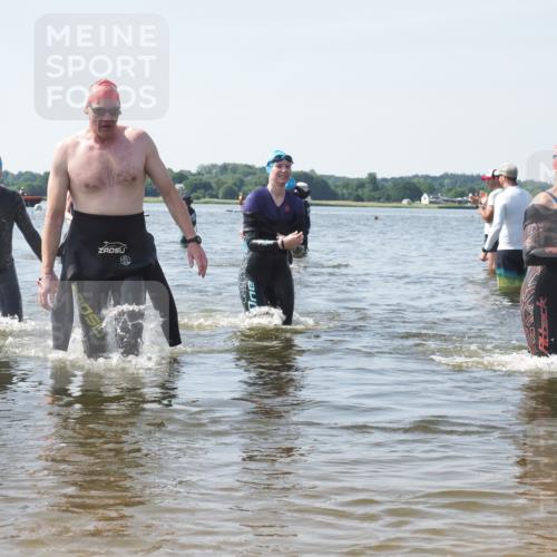 22.06.2025 - Viking Triathlon KatJ http://msf.ph/oto/8117886 22.06.2025 10:45:01 Schwimmen 39, 168, 346, 493, 638, 653 meine-sportfotos.de