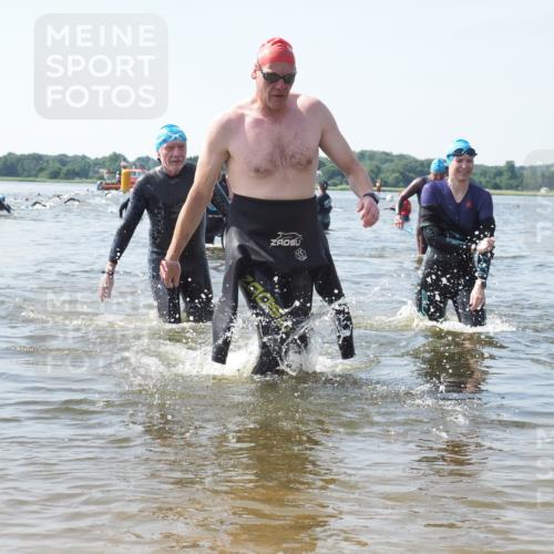 22.06.2025 - Viking Triathlon KatJ http://msf.ph/oto/8117909 22.06.2025 10:45:02 Schwimmen 39, 168, 346, 493, 638, 653 meine-sportfotos.de