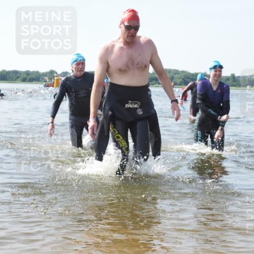 22.06.2025 - Viking Triathlon KatJ http://msf.ph/oto/8117915 22.06.2025 10:45:02 Schwimmen 39, 168, 346, 493, 638, 653 meine-sportfotos.de