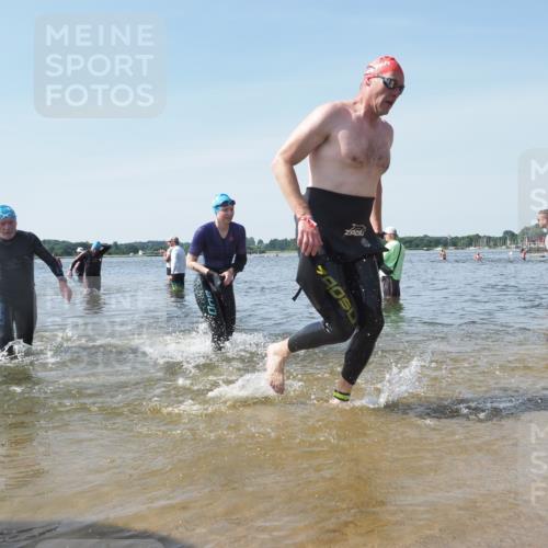 22.06.2025 - Viking Triathlon KatJ http://msf.ph/oto/8117939 22.06.2025 10:45:05 Schwimmen 39, 168, 346, 493, 503, 638, 653 meine-sportfotos.de