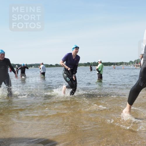 22.06.2025 - Viking Triathlon KatJ http://msf.ph/oto/8117950 22.06.2025 10:45:06 Schwimmen 39, 168, 346, 493, 503, 638, 653 meine-sportfotos.de