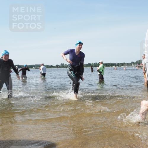 22.06.2025 - Viking Triathlon KatJ http://msf.ph/oto/8117954 22.06.2025 10:45:06 Schwimmen 39, 168, 346, 493, 503, 638, 653 meine-sportfotos.de