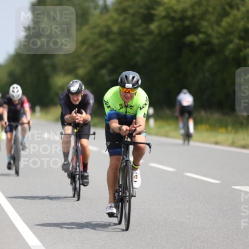 22.06.2025 - Viking Triathlon Yannick Fuchs http://msf.ph/oto/8117958 22.06.2025 11:43:36 Radfahren 183, 197, 364, 372, 418, 466, 525, 632 meine-sportfotos.de