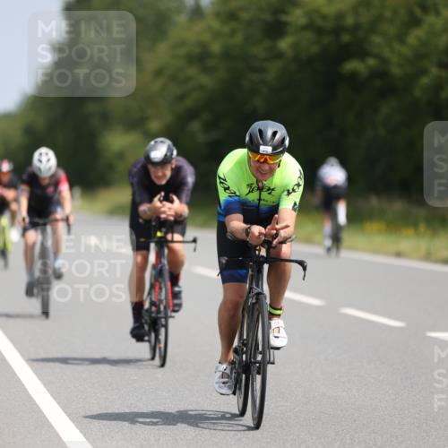 22.06.2025 - Viking Triathlon Yannick Fuchs http://msf.ph/oto/8117963 22.06.2025 11:43:36 Radfahren 183, 197, 364, 372, 418, 466, 525, 632 meine-sportfotos.de