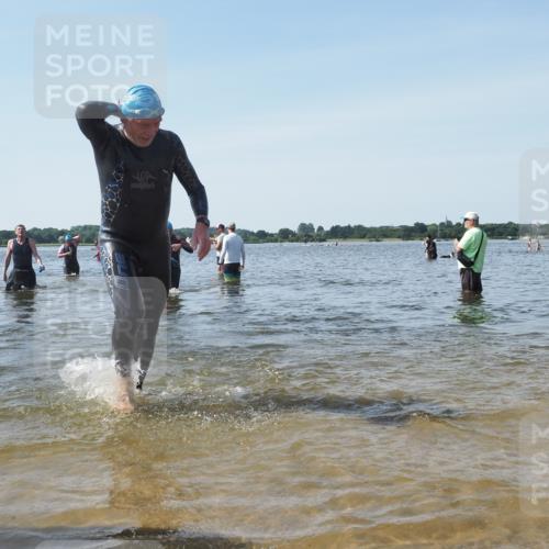22.06.2025 - Viking Triathlon KatJ http://msf.ph/oto/8117968 22.06.2025 10:45:08 Schwimmen 39, 168, 346, 493, 503, 638 meine-sportfotos.de