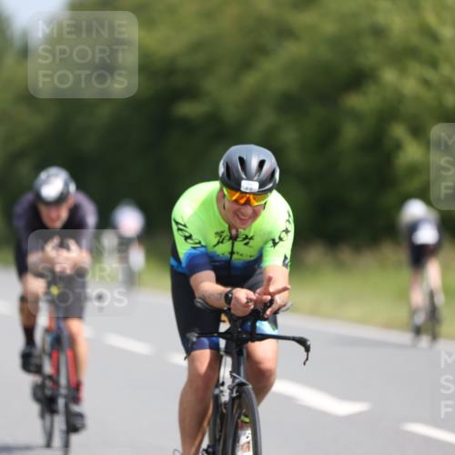 22.06.2025 - Viking Triathlon Yannick Fuchs http://msf.ph/oto/8117970 22.06.2025 11:43:36 Radfahren 183, 197, 364, 372, 418, 466, 525, 632 meine-sportfotos.de
