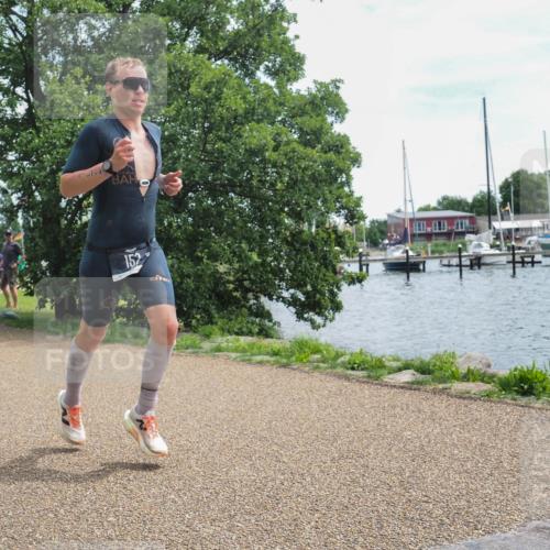 22.06.2025 - Viking Triathlon KatJ http://msf.ph/oto/8118030 22.06.2025 13:29:40 Laufen 152, 444 meine-sportfotos.de