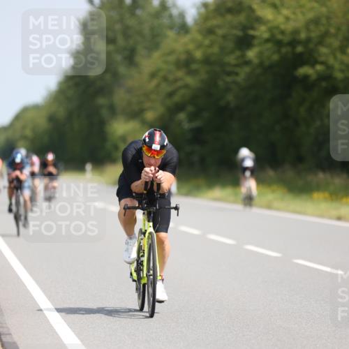 22.06.2025 - Viking Triathlon Yannick Fuchs http://msf.ph/oto/8118041 22.06.2025 11:43:40 Radfahren 37, 130, 183, 202, 308, 364, 372, 418, 466, 632 meine-sportfotos.de