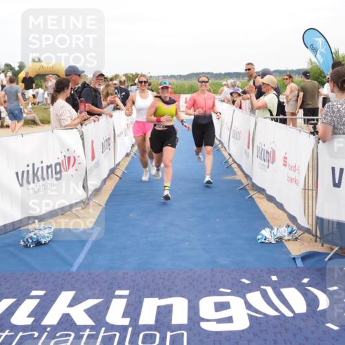 22.06.2025 - Viking Triathlon MichiJ http://msf.ph/oto/8118085 22.06.2025 15:07:53 Ziel 612 meine-sportfotos.de