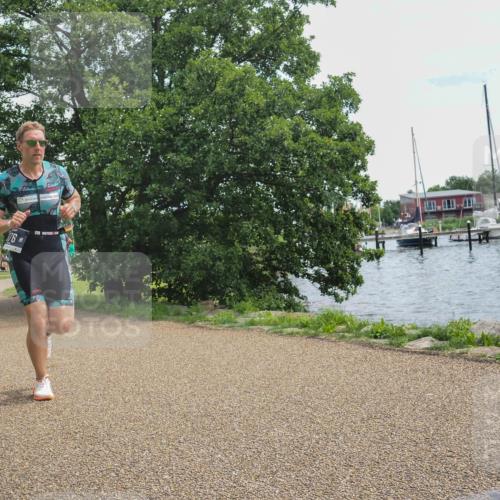 22.06.2025 - Viking Triathlon KatJ http://msf.ph/oto/8118086 22.06.2025 13:29:44 Laufen 376, 444 meine-sportfotos.de