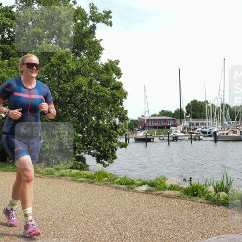 22.06.2025 - Viking Triathlon KatJ http://msf.ph/oto/8118120 22.06.2025 15:09:52 Laufen 320, 470 meine-sportfotos.de