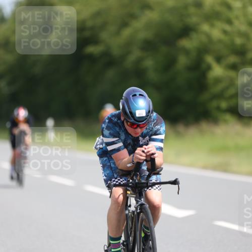 22.06.2025 - Viking Triathlon Yannick Fuchs http://msf.ph/oto/8118121 22.06.2025 11:43:44 Radfahren 37, 130, 202, 308, 364, 390, 466, 495 meine-sportfotos.de