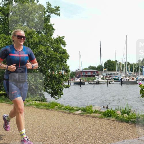 22.06.2025 - Viking Triathlon KatJ http://msf.ph/oto/8118131 22.06.2025 15:09:52 Laufen 320, 470 meine-sportfotos.de
