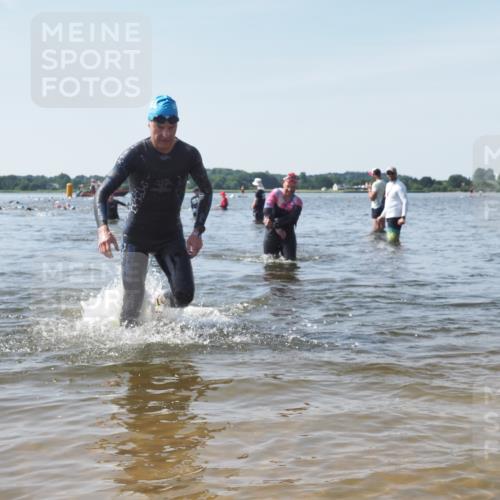 22.06.2025 - Viking Triathlon KatJ http://msf.ph/oto/8118133 22.06.2025 10:45:25 Schwimmen 68, 102, 108, 466, 503, 605 meine-sportfotos.de