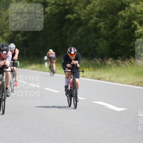 22.06.2025 - Viking Triathlon Yannick Fuchs http://msf.ph/oto/8118152 22.06.2025 11:43:45 Radfahren 37, 130, 202, 308, 364, 390, 466, 495 meine-sportfotos.de