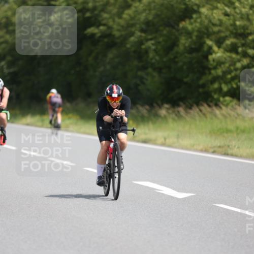 22.06.2025 - Viking Triathlon Yannick Fuchs http://msf.ph/oto/8118158 22.06.2025 11:43:45 Radfahren 37, 130, 202, 308, 364, 390, 466, 495 meine-sportfotos.de