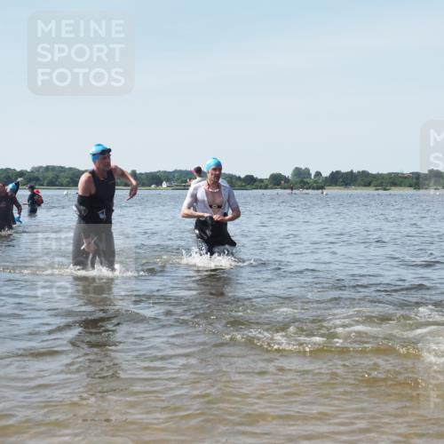 22.06.2025 - Viking Triathlon KatJ http://msf.ph/oto/8118183 22.06.2025 10:45:31 Schwimmen 102, 108, 197, 466, 605 meine-sportfotos.de