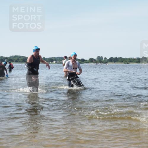 22.06.2025 - Viking Triathlon KatJ http://msf.ph/oto/8118189 22.06.2025 10:45:31 Schwimmen 102, 108, 197, 466, 605 meine-sportfotos.de