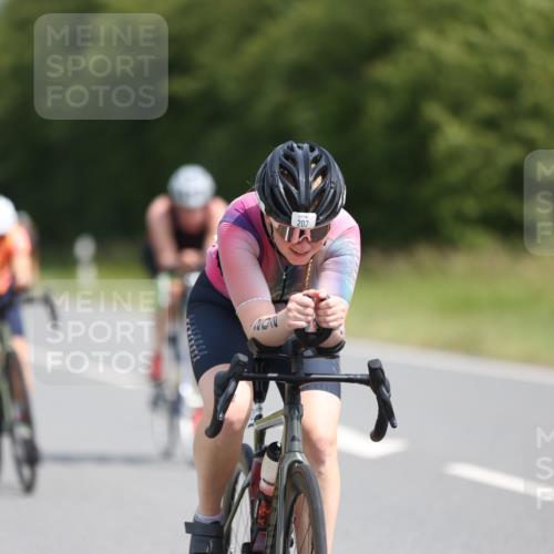 22.06.2025 - Viking Triathlon Yannick Fuchs http://msf.ph/oto/8118197 22.06.2025 11:43:46 Radfahren 37, 130, 202, 308, 390, 466, 495 meine-sportfotos.de