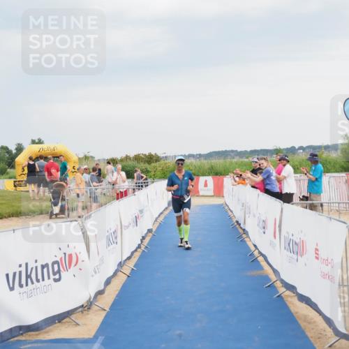 22.06.2025 - Viking Triathlon MichiJ http://msf.ph/oto/8118291 22.06.2025 16:56:14 Ziel 23 meine-sportfotos.de