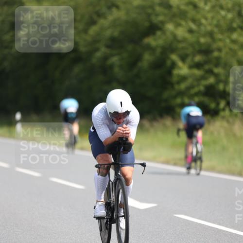 22.06.2025 - Viking Triathlon Yannick Fuchs http://msf.ph/oto/8118307 22.06.2025 11:44:00 Radfahren 6, 31, 143, 396 meine-sportfotos.de