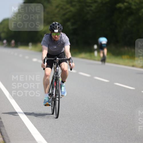 22.06.2025 - Viking Triathlon Yannick Fuchs http://msf.ph/oto/8118323 22.06.2025 11:44:01 Radfahren 6, 31, 121, 143, 396 meine-sportfotos.de