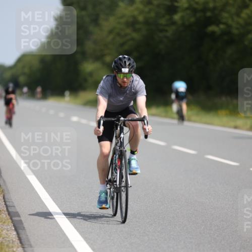 22.06.2025 - Viking Triathlon Yannick Fuchs http://msf.ph/oto/8118327 22.06.2025 11:44:01 Radfahren 6, 31, 121, 143, 396 meine-sportfotos.de