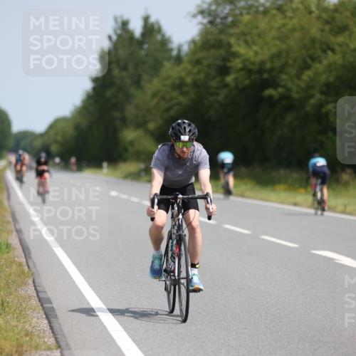 22.06.2025 - Viking Triathlon Yannick Fuchs http://msf.ph/oto/8118329 22.06.2025 11:44:01 Radfahren 6, 31, 121, 143, 396 meine-sportfotos.de
