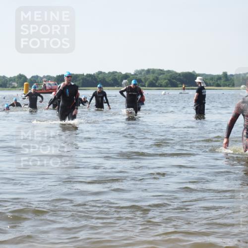 22.06.2025 - Viking Triathlon KatJ http://msf.ph/oto/8118343 22.06.2025 10:45:38 Schwimmen 95, 102, 197, 425, 466, 519 meine-sportfotos.de