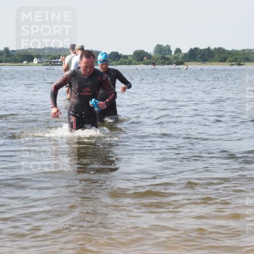 22.06.2025 - Viking Triathlon KatJ http://msf.ph/oto/8118361 22.06.2025 10:45:39 Schwimmen 95, 197, 425, 466, 519 meine-sportfotos.de